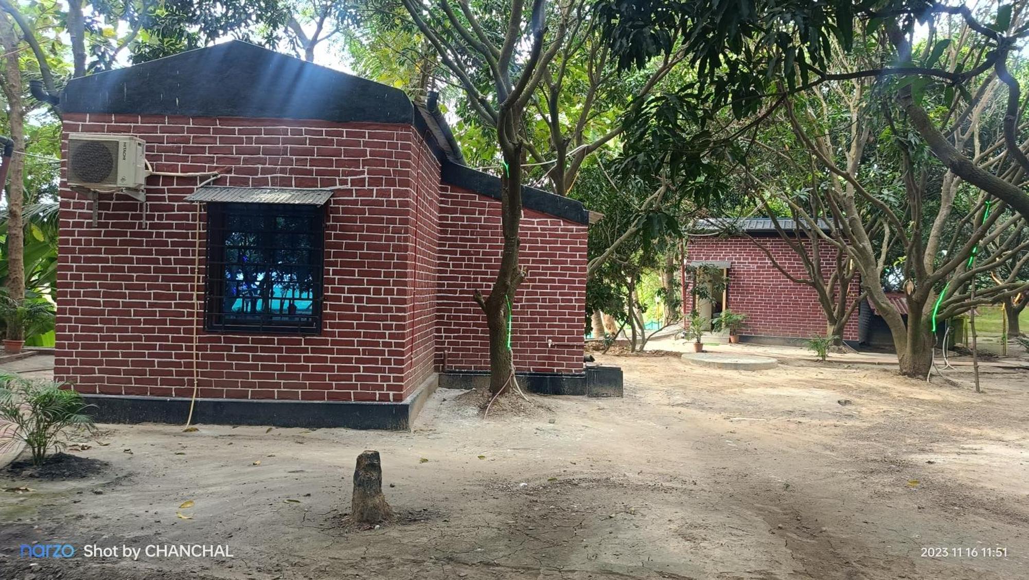 Hotel Modhubon Agro Tourism à Bolpur Extérieur photo