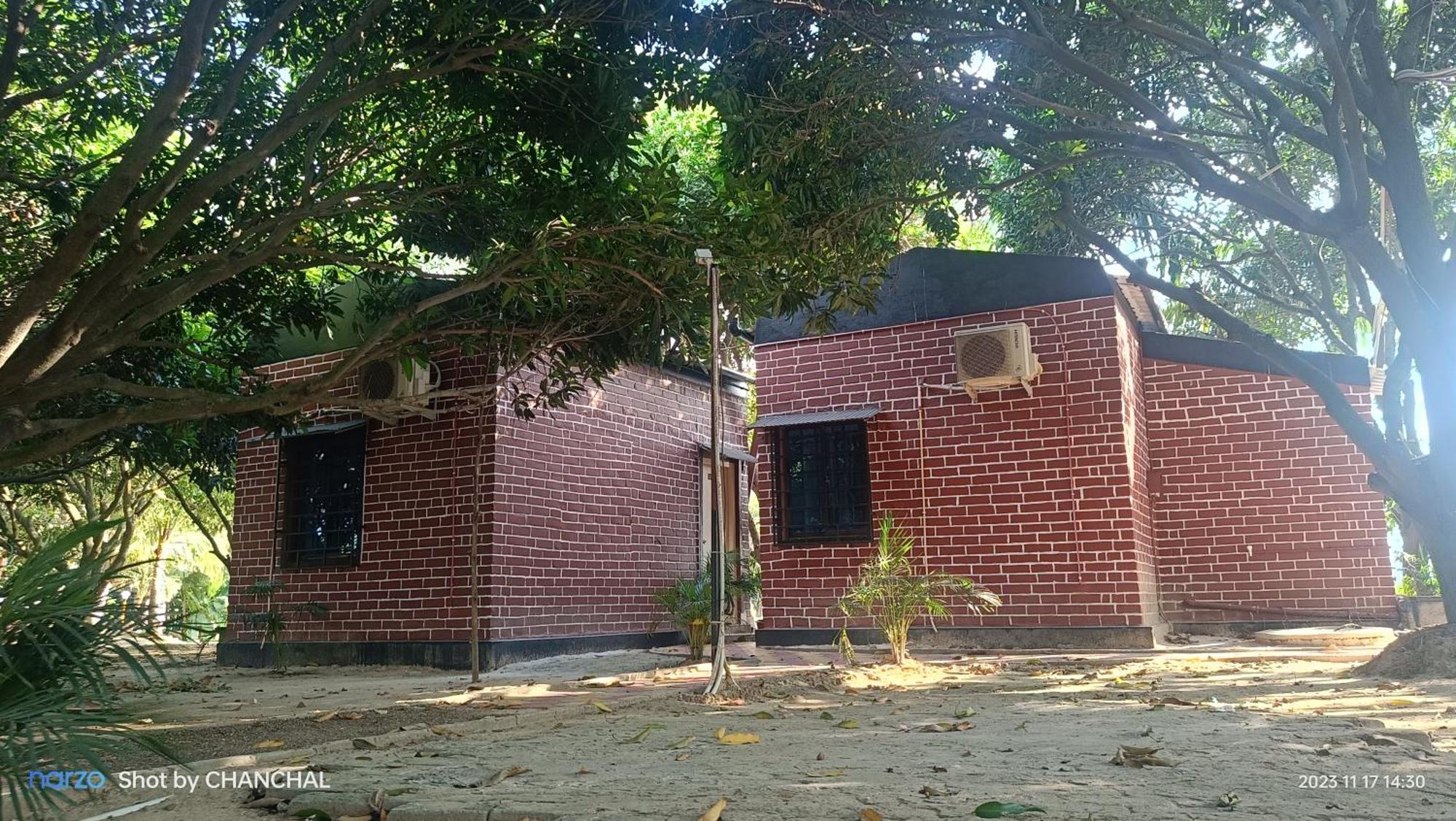Hotel Modhubon Agro Tourism à Bolpur Extérieur photo