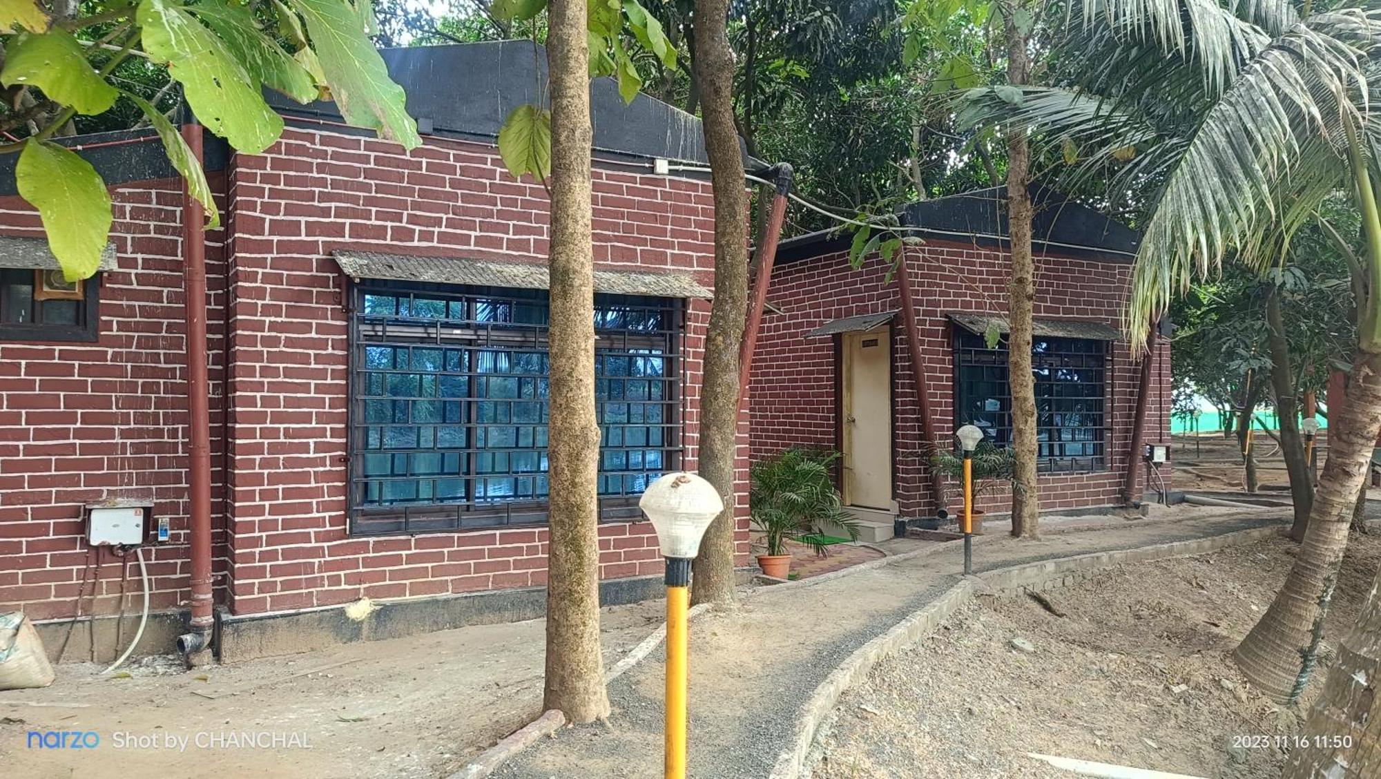Hotel Modhubon Agro Tourism à Bolpur Extérieur photo